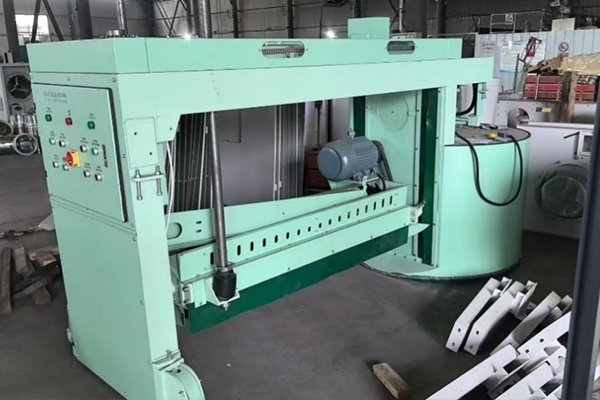 Automatic Bale Plucker